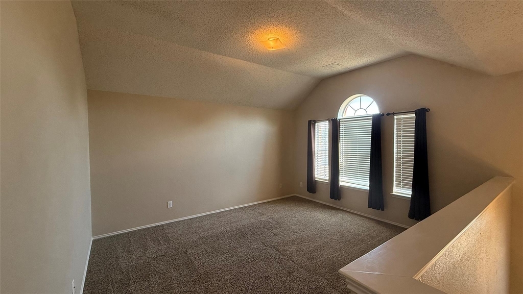 1433 Winterwood Drive - Photo 10