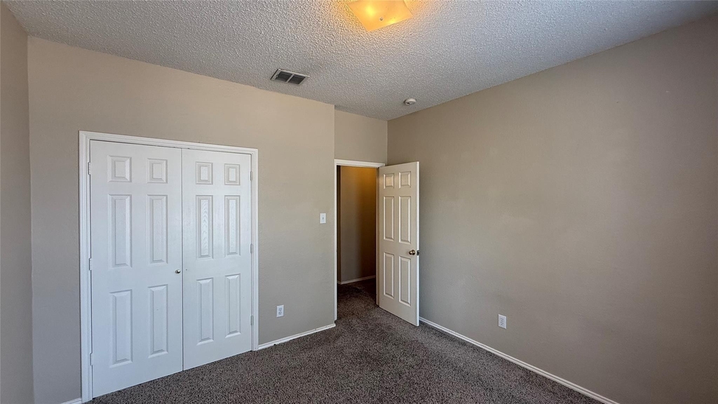 1433 Winterwood Drive - Photo 9