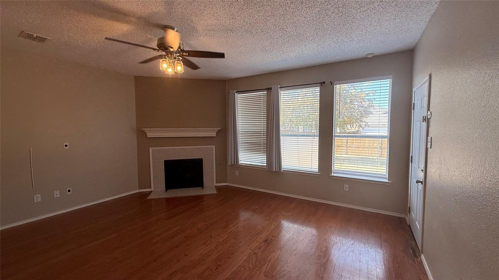 1433 Winterwood Drive - Photo 5