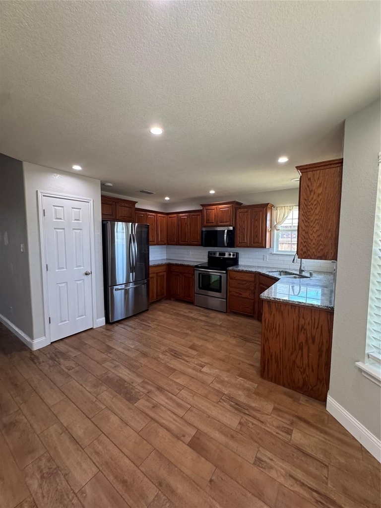 4925 Many Waters Drive - Photo 4