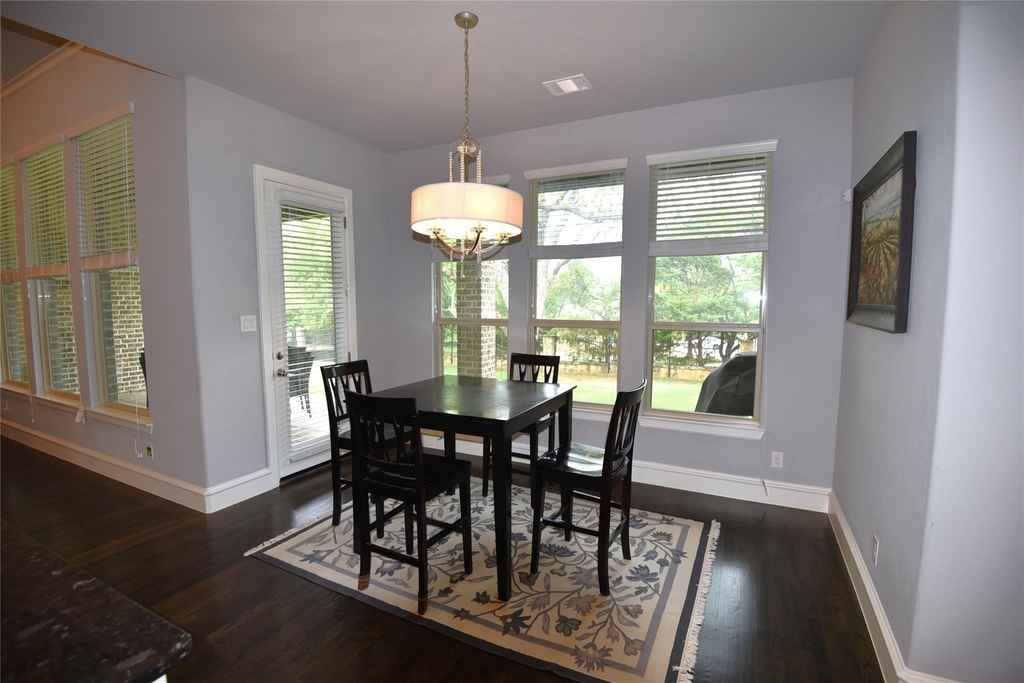 200 Montrose Lane - Photo 12