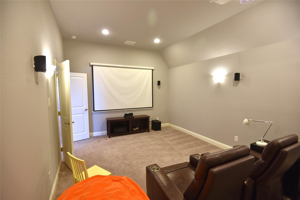 200 Montrose Lane - Photo 27