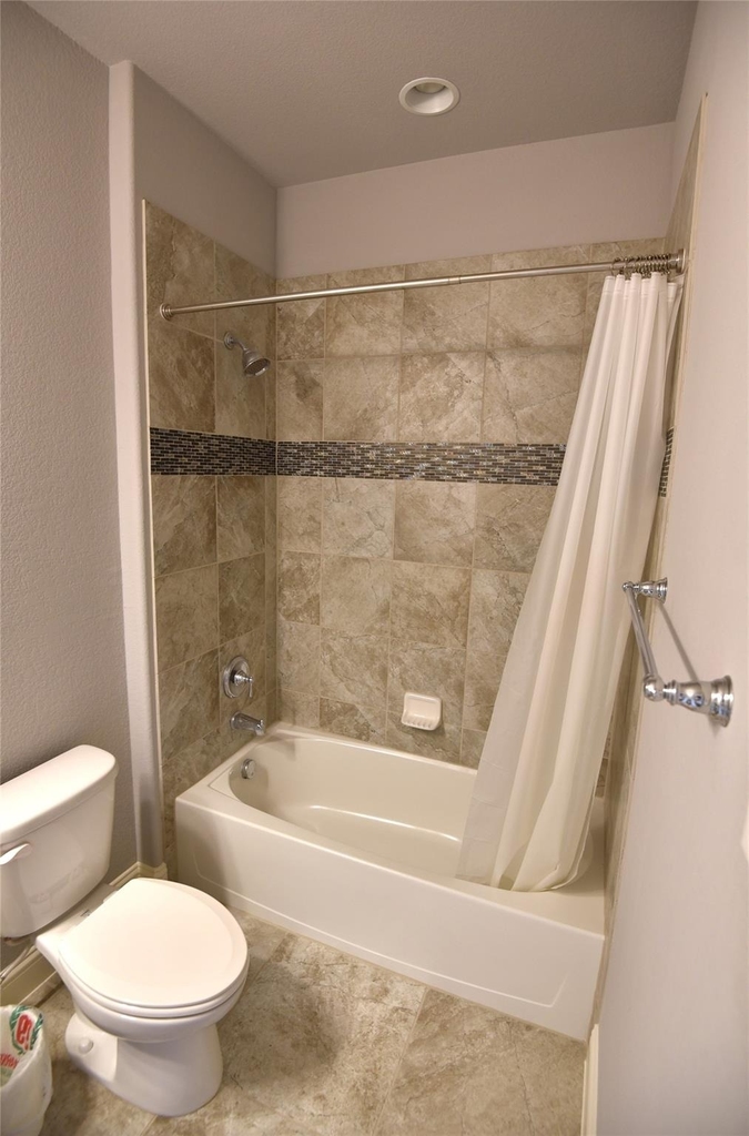 200 Montrose Lane - Photo 30