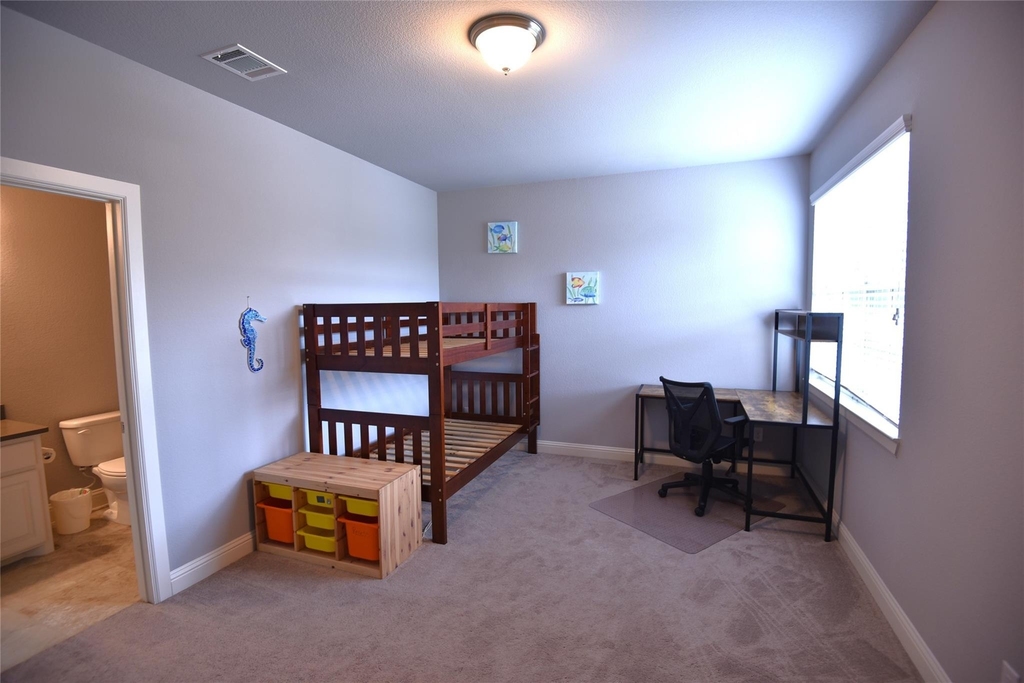 200 Montrose Lane - Photo 29
