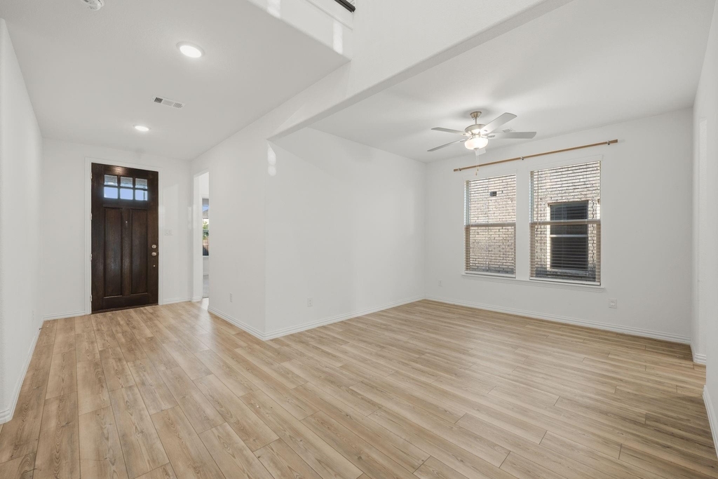 2507 Gentle Knoll Drive - Photo 11