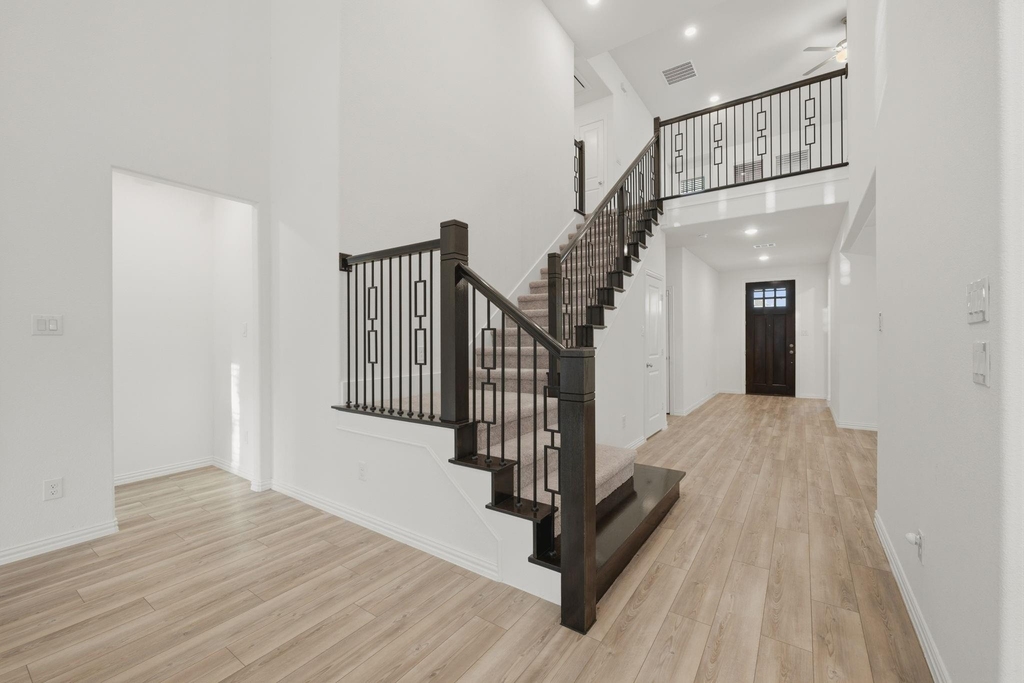 2507 Gentle Knoll Drive - Photo 10