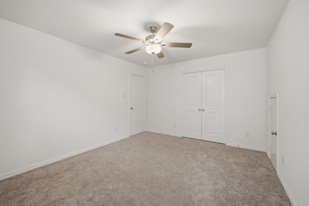 2507 Gentle Knoll Drive - Photo 18