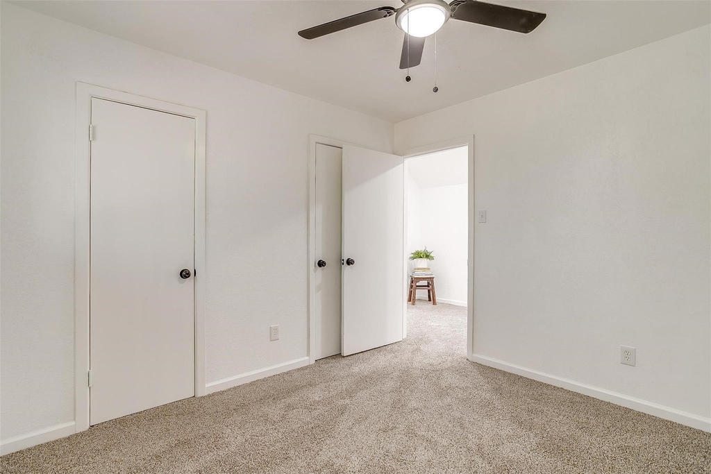 1701 Larkspur Drive - Photo 16