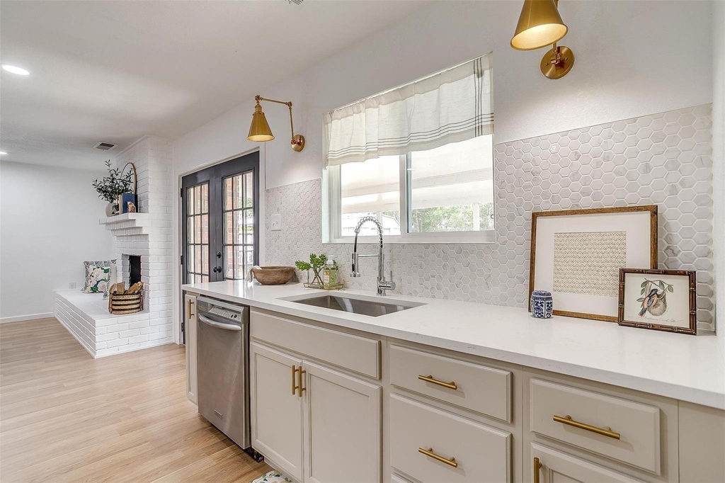 1701 Larkspur Drive - Photo 8