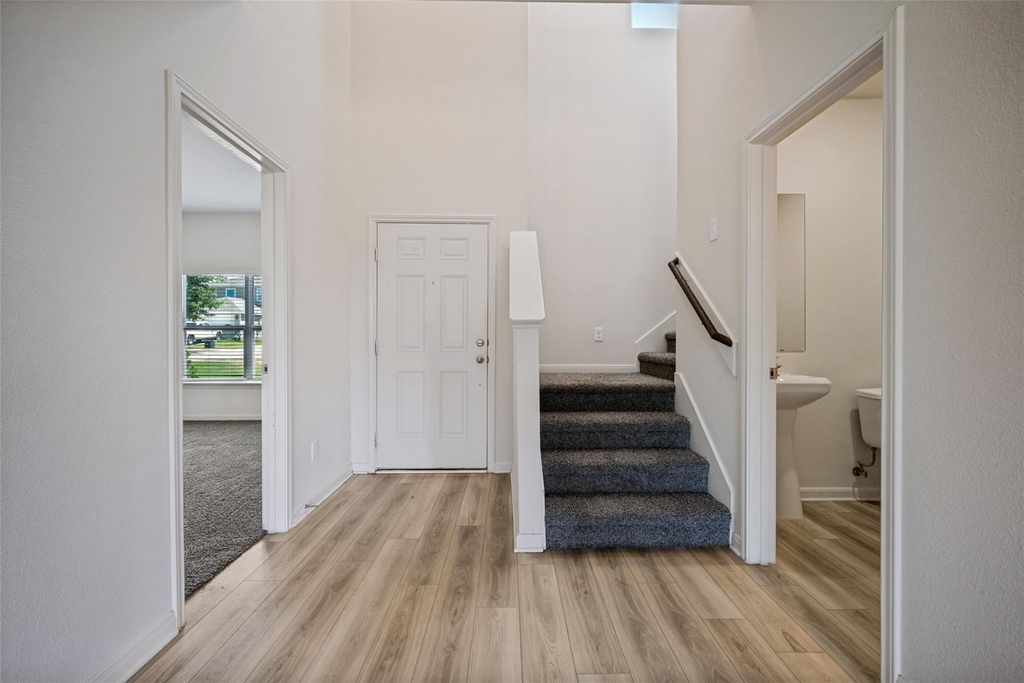 13616 Roosevelt Arch Drive - Photo 3