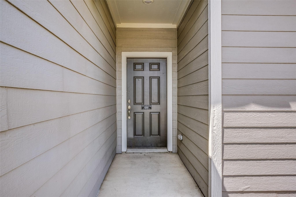 13616 Roosevelt Arch Drive - Photo 2