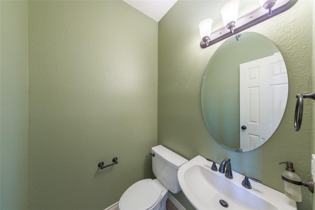 656 Water Oak Drive - Photo 17
