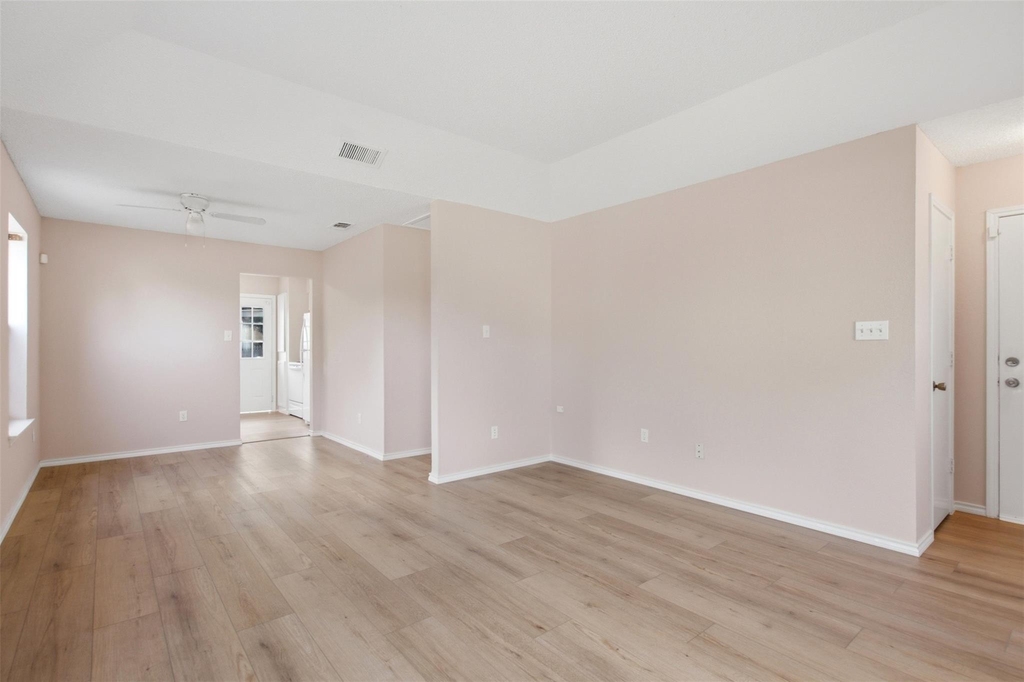 2901 Kathleen Lane - Photo 4