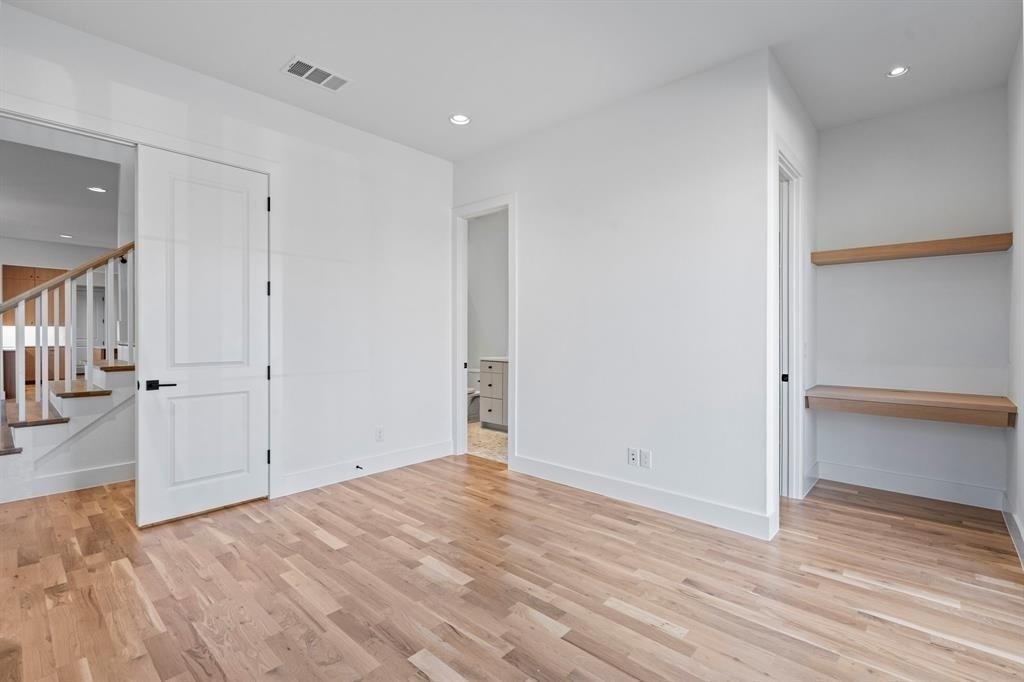 5836 Martel Avenue - Photo 11