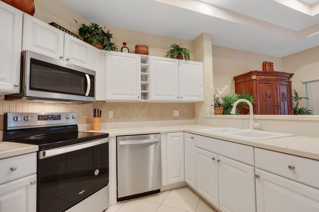 8936 Sandshot Court - Photo 15