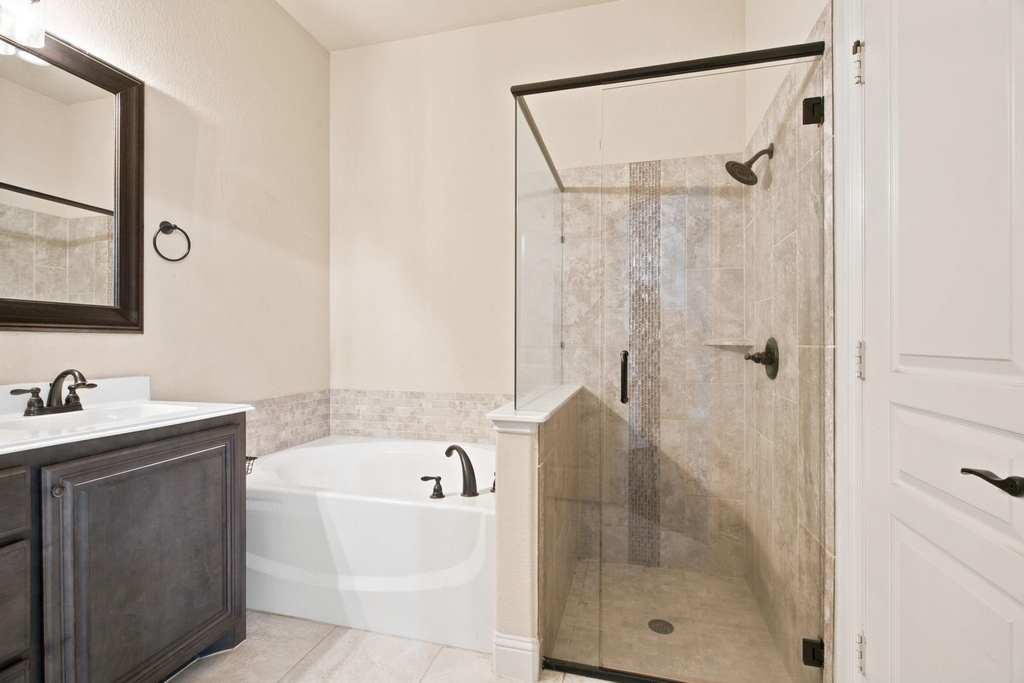 1509 Yellowthroat Drive - Photo 3