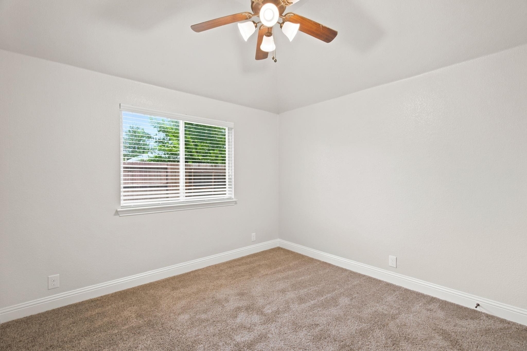1509 Yellowthroat Drive - Photo 23