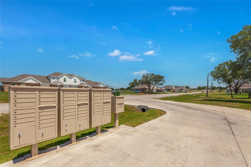 109 N Park Ct - Photo 4