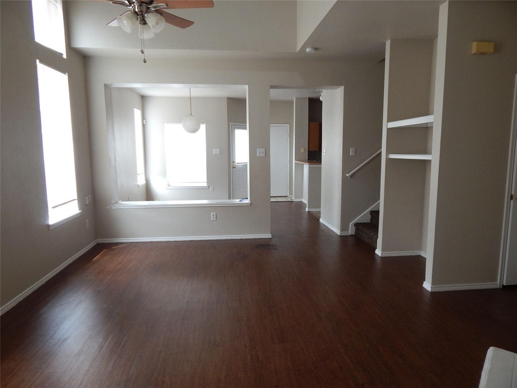 1027 Tennessee Trail - Photo 2