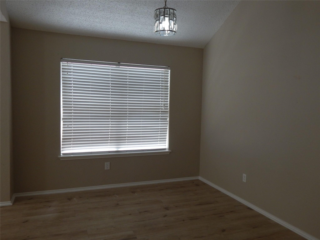 6009 Castanada Drive - Photo 16