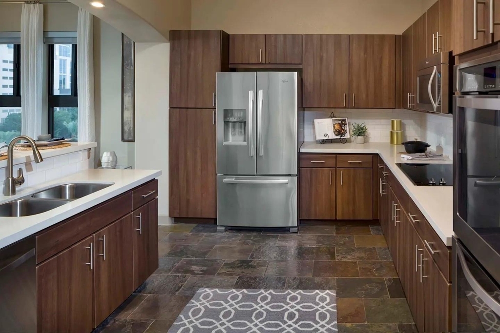 1200 Post Oak Boulevard - Photo 1