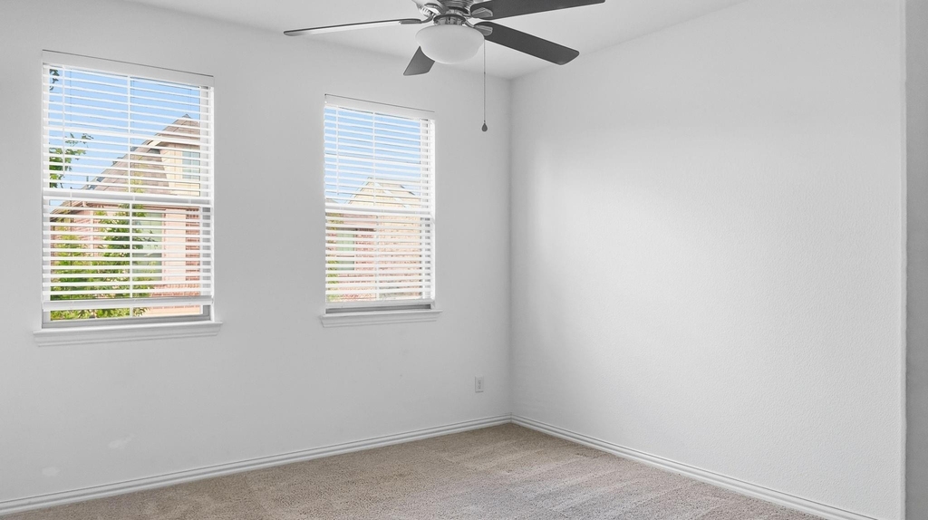 238 Woodson Street - Photo 18