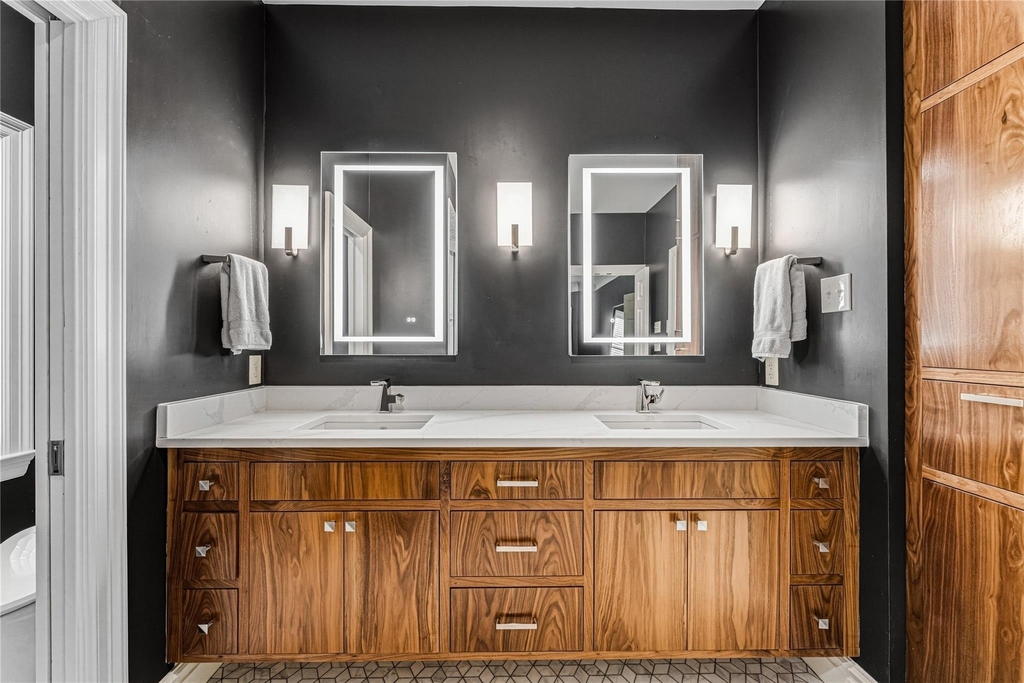 3201 Edward Drive - Photo 10