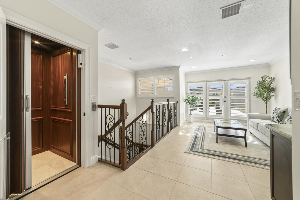 1849 Ne 26th - Photo 22
