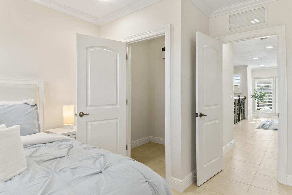 1849 Ne 26th - Photo 28