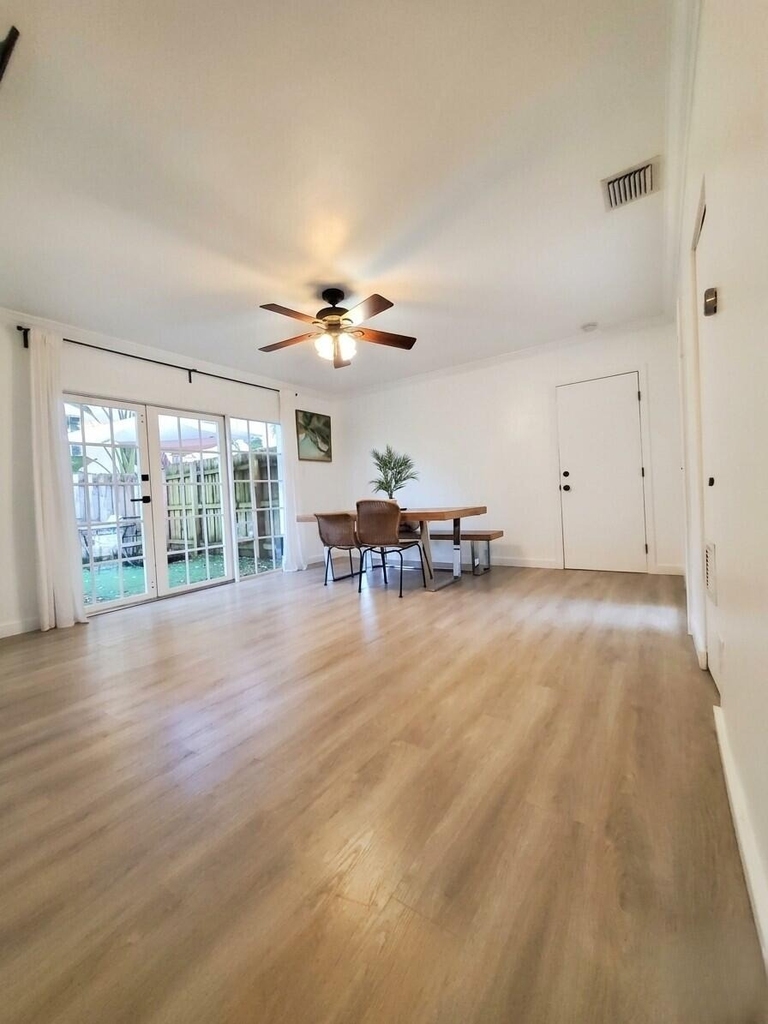 1400 Ne 4th Court - Photo 3