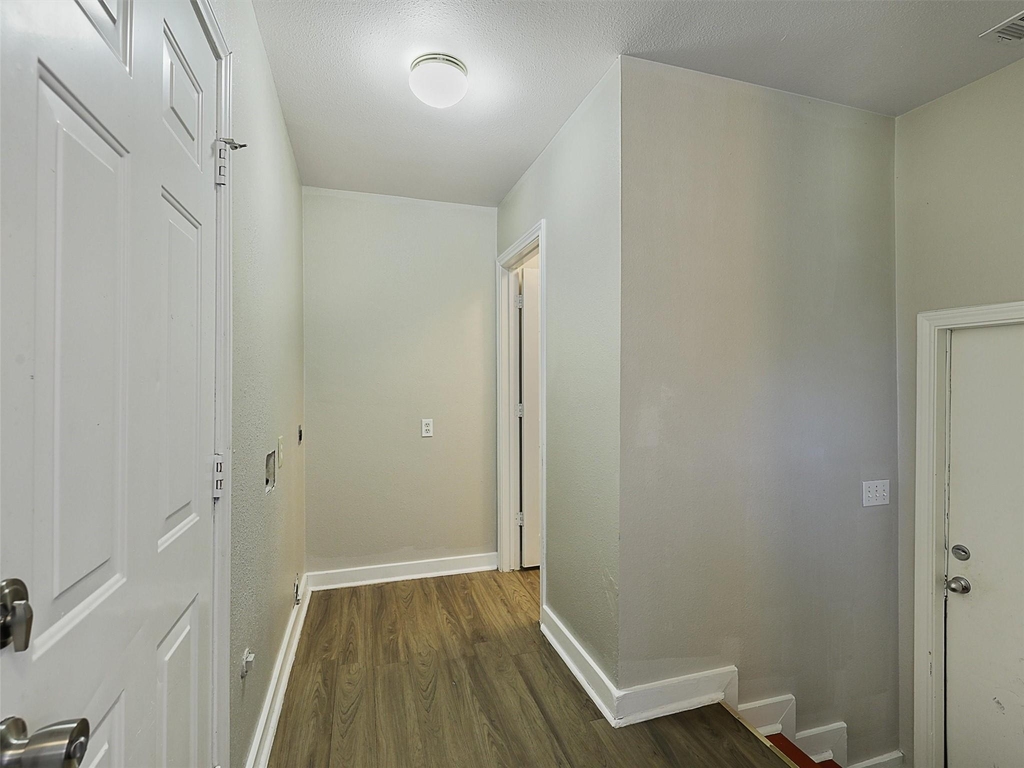 707 Doris Lane - Photo 12