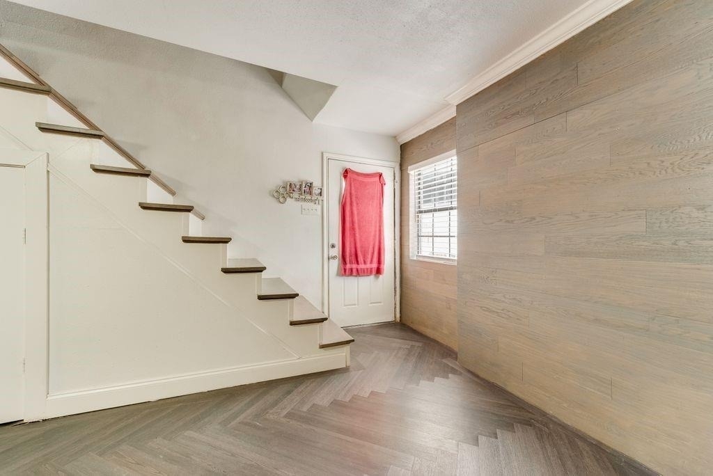 920 Meadowdale Drive - Photo 16