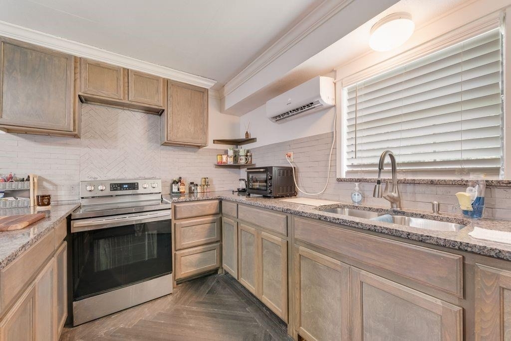 920 Meadowdale Drive - Photo 4