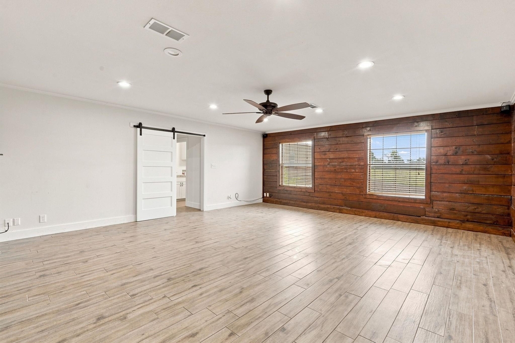 7942 Fm 859 - Photo 12