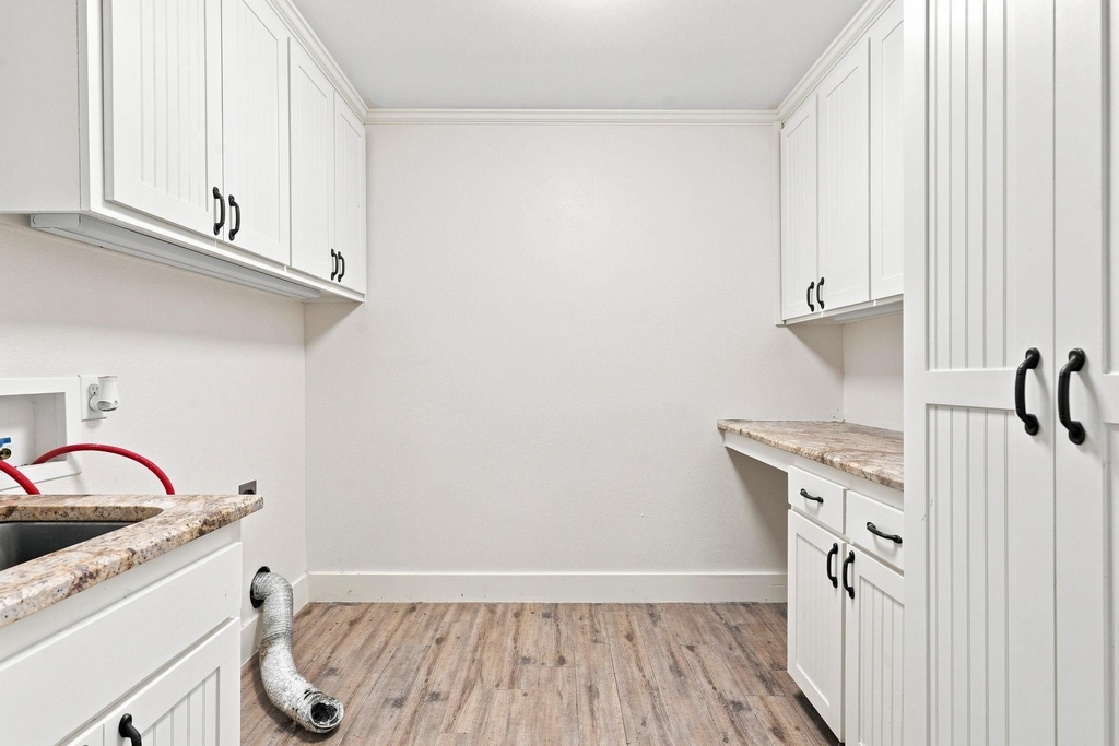 7942 Fm 859 - Photo 10