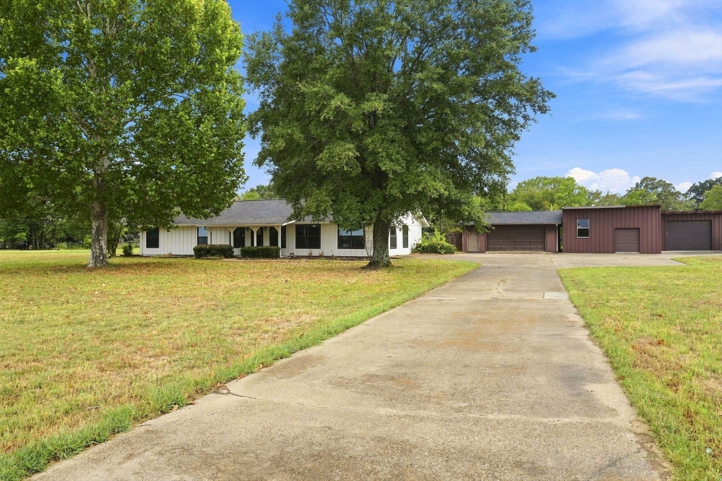 7942 Fm 859 - Photo 2