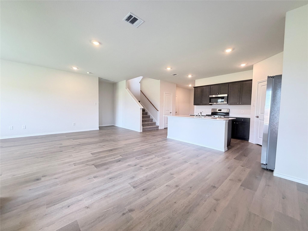 1101 Overhill Road - Photo 5