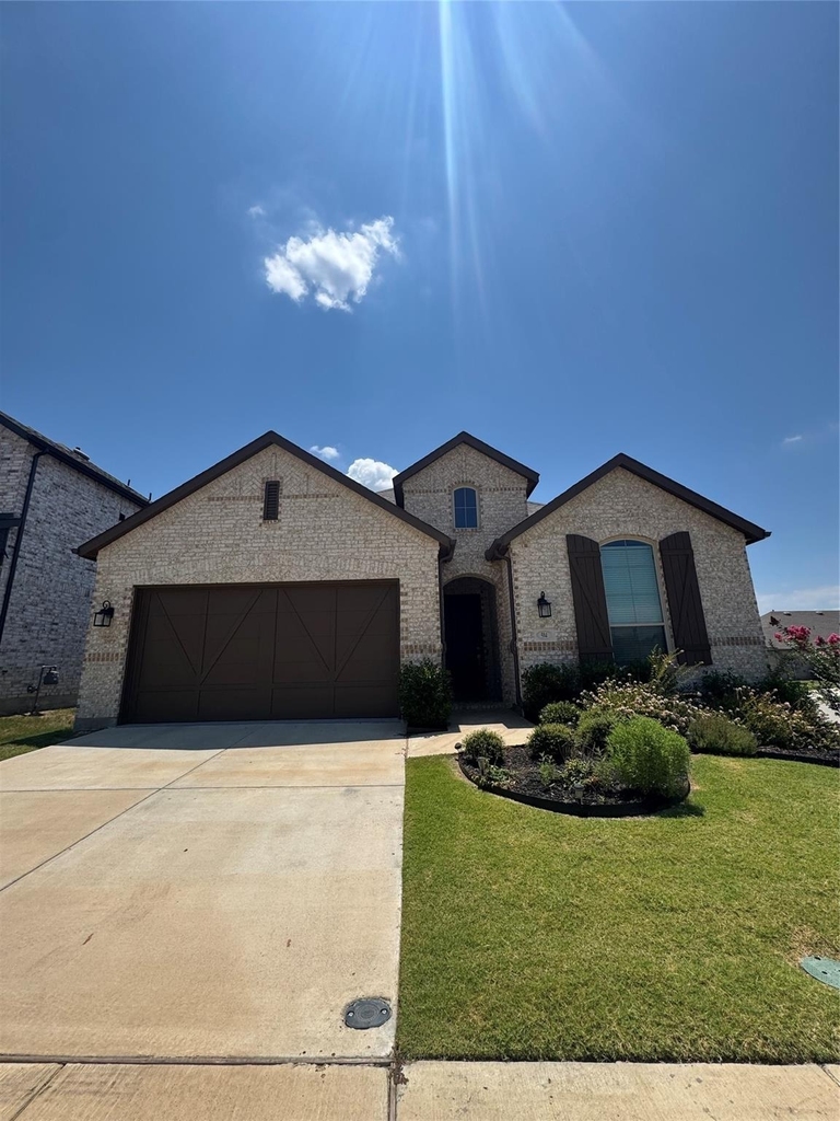 504 Evergreen Road - Photo 0