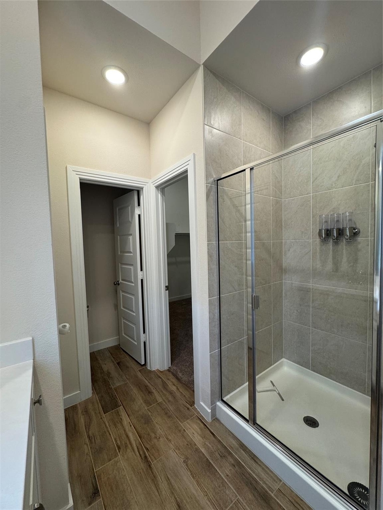 504 Evergreen Road - Photo 3