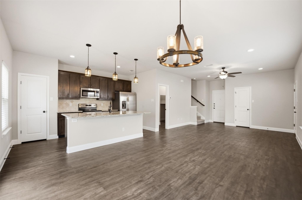 809 Jameson Street - Photo 5