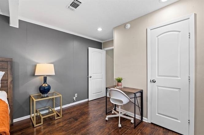 1110 Park Street - Photo 22