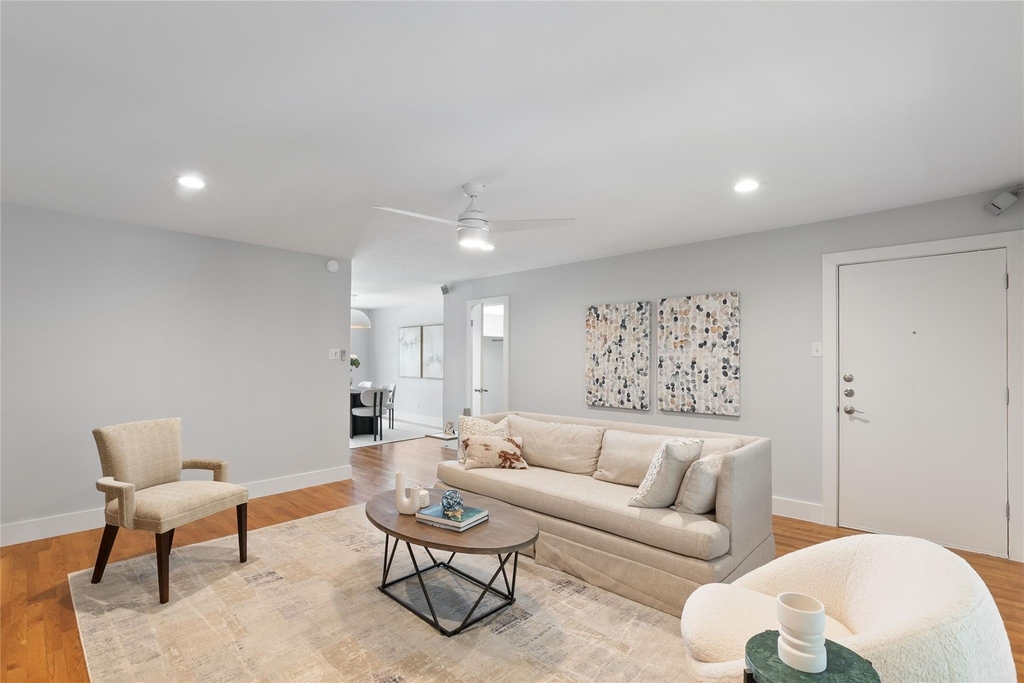 10727 Villager Road - Photo 7