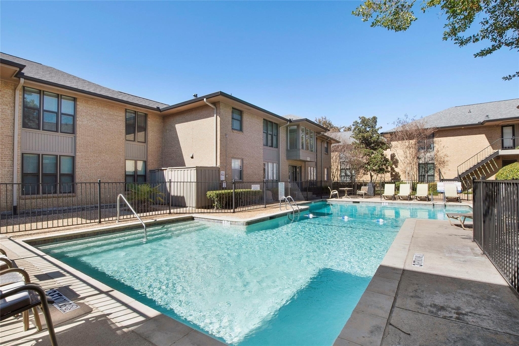 10727 Villager Road - Photo 37