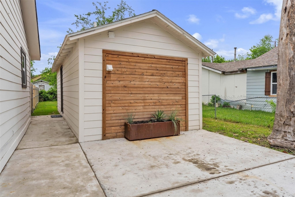 601 Pearson Avenue - Photo 1