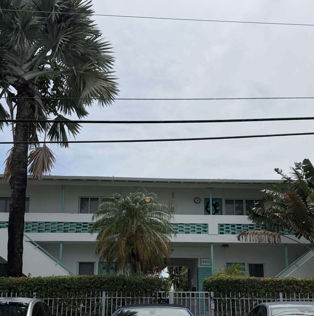 1980 Bay Drive - Photo 2