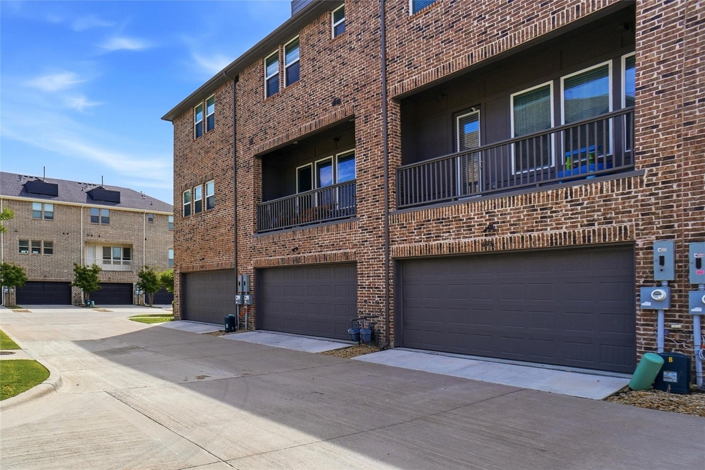 695 Vista Del Lago Drive - Photo 36