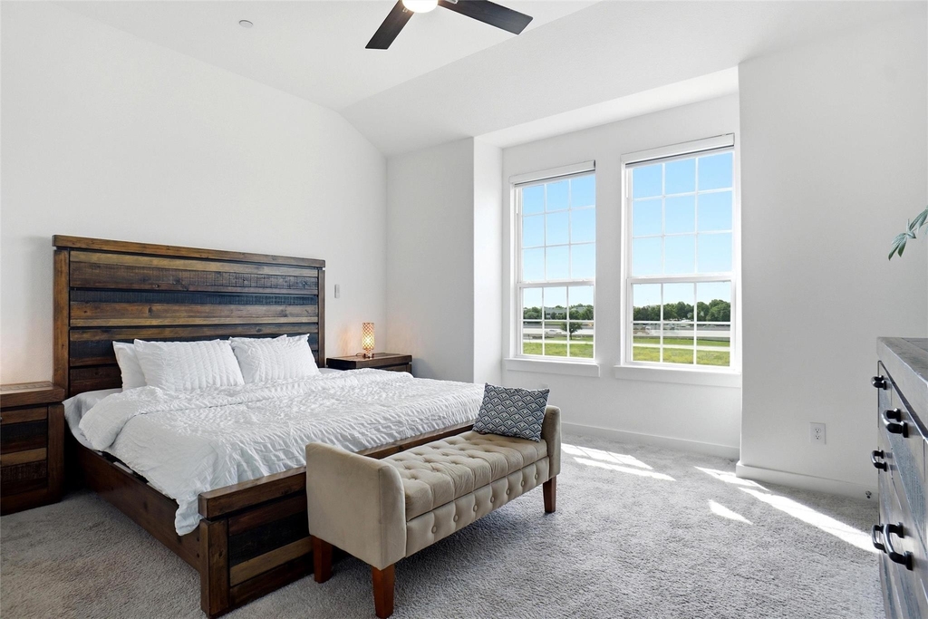 695 Vista Del Lago Drive - Photo 24