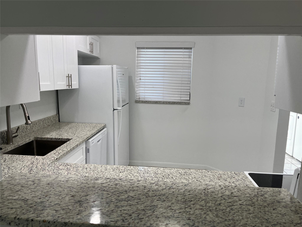 5517 Sw 24th Avenue - Photo 13