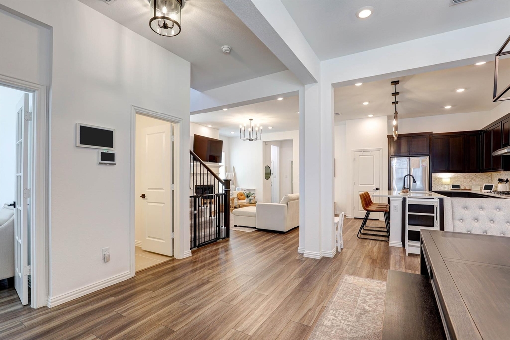 2324 Norma Lane - Photo 4