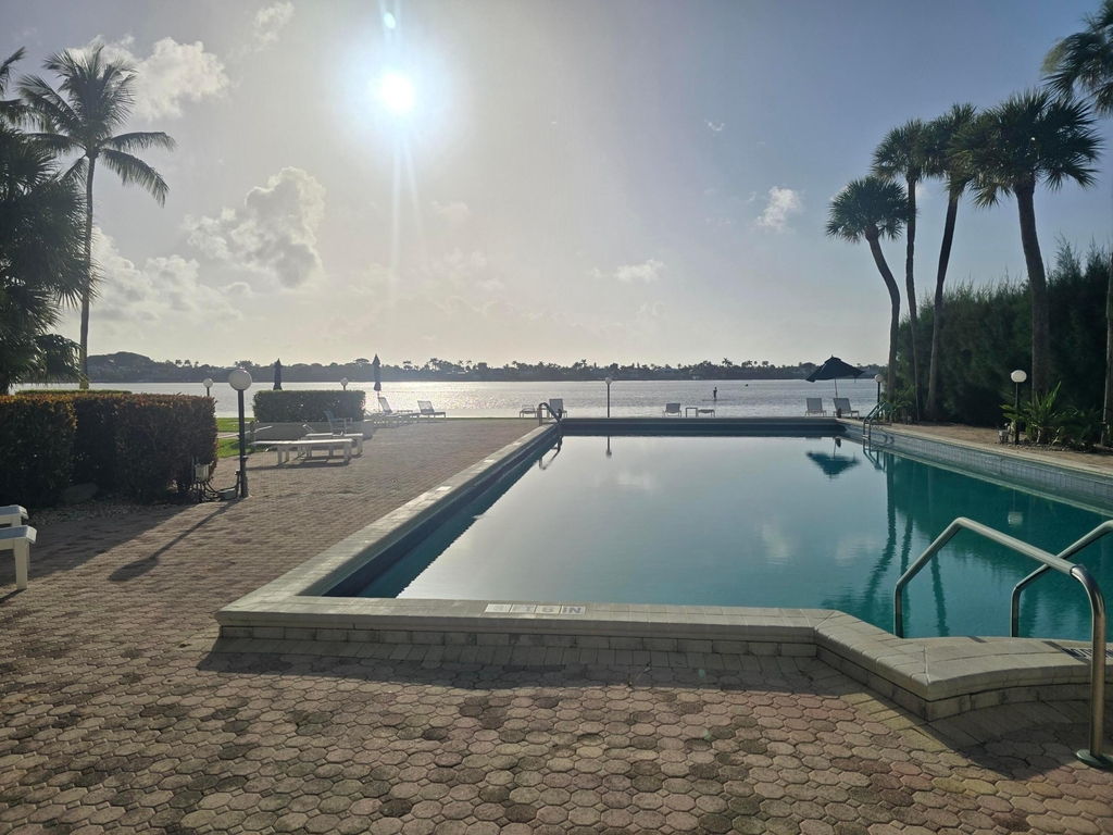 2800 N Flagler Drive - Photo 22
